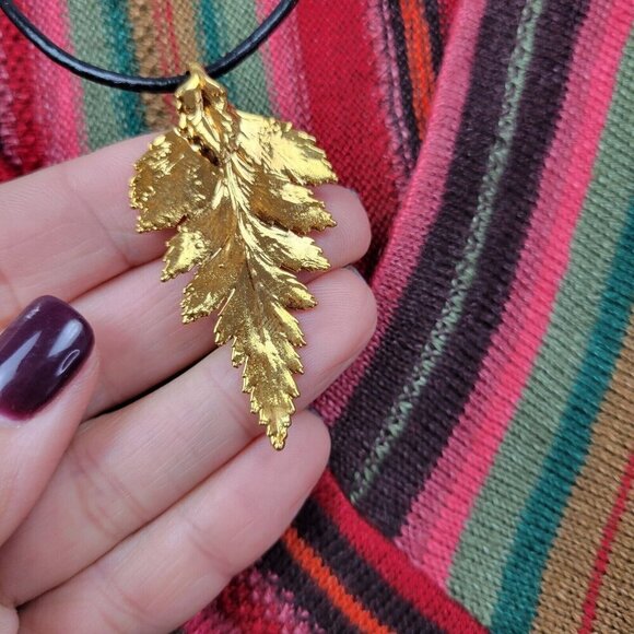 24K Gold Plated Dipped Real Leaf Necklace Fern Nature Country Jewelry Leather - Picture 1 of 9